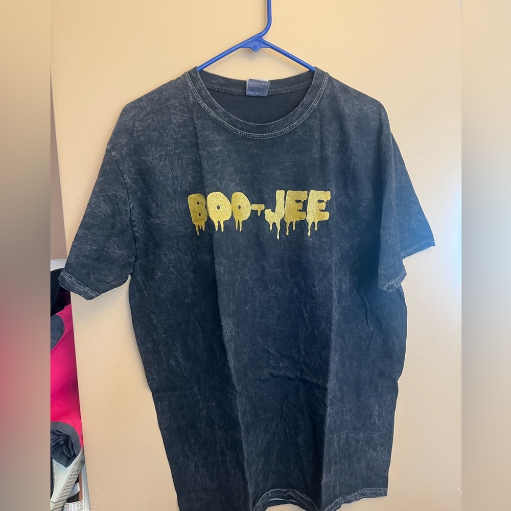 Halloween “Boo-jee” tshirt NWOT large *HALFWAY TO HALLOWEEN*